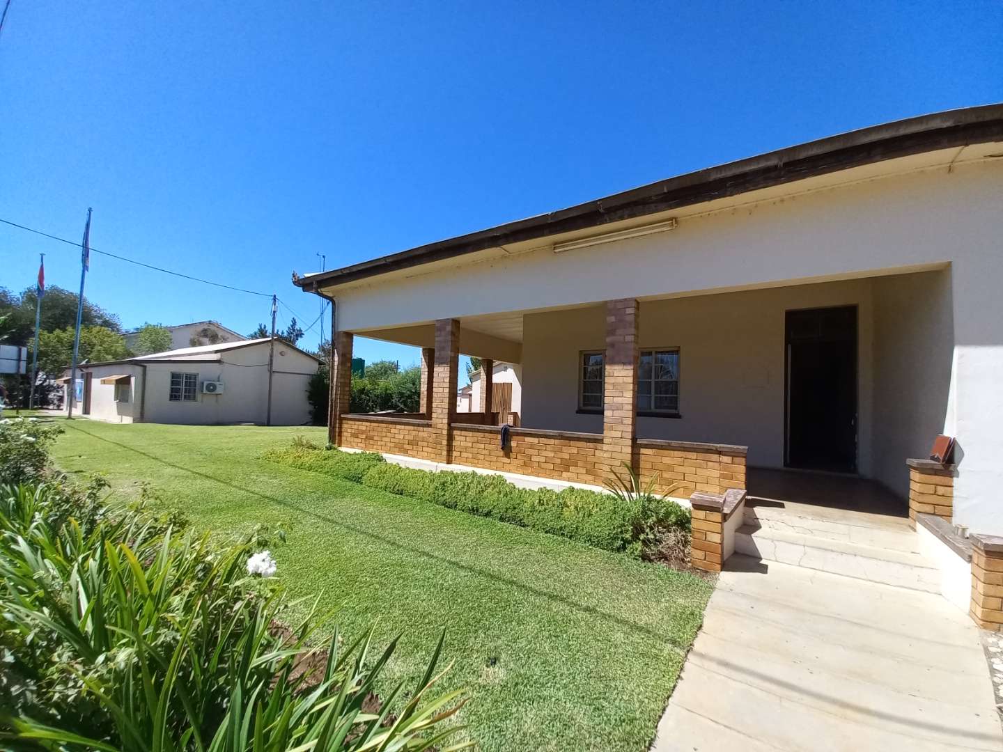 6 Bedroom Property for Sale in Kanoneiland Northern Cape